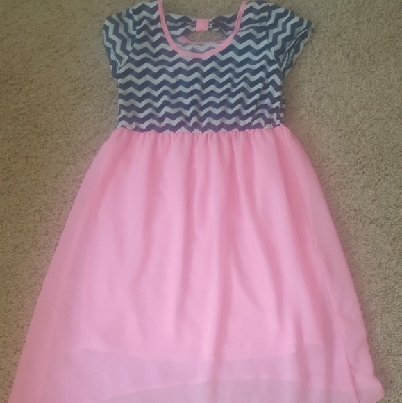 Girls 10/12 Flowing Dress - Picture 2 of 2